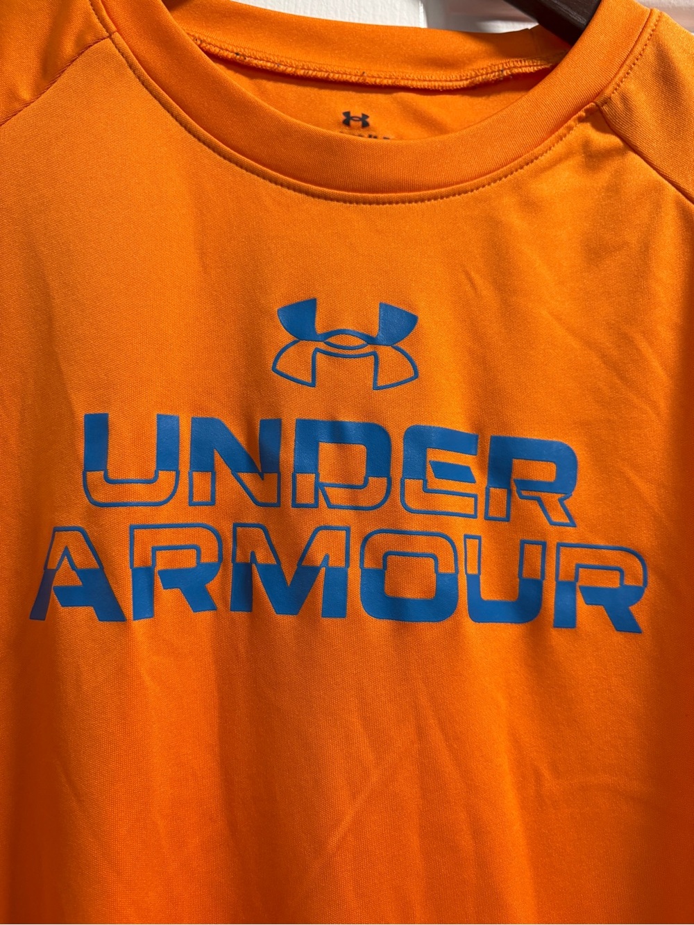 Under Armour Youth XL Orange Blue Logo Performance Shirt YXL